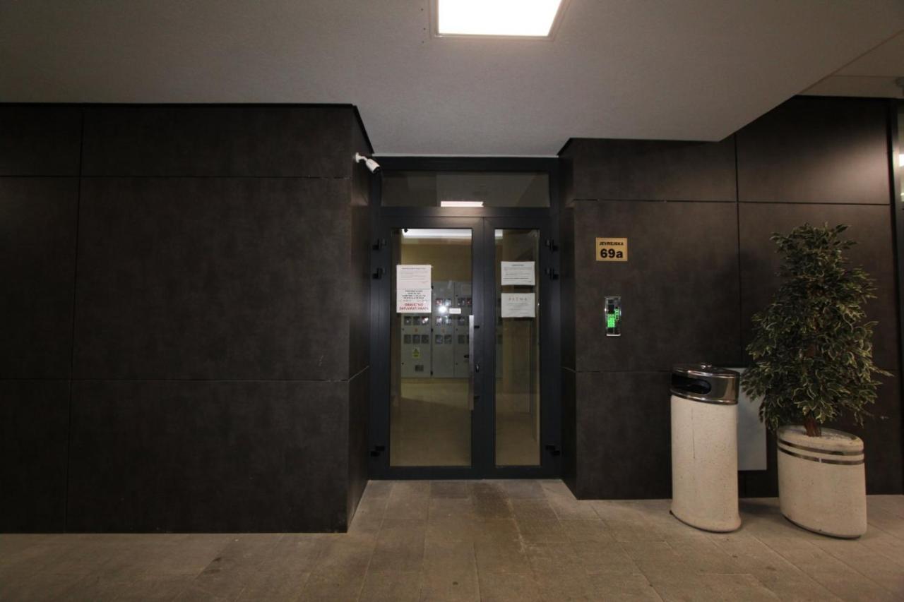 Downtown Apartment Banja Luka Eksteriør bilde